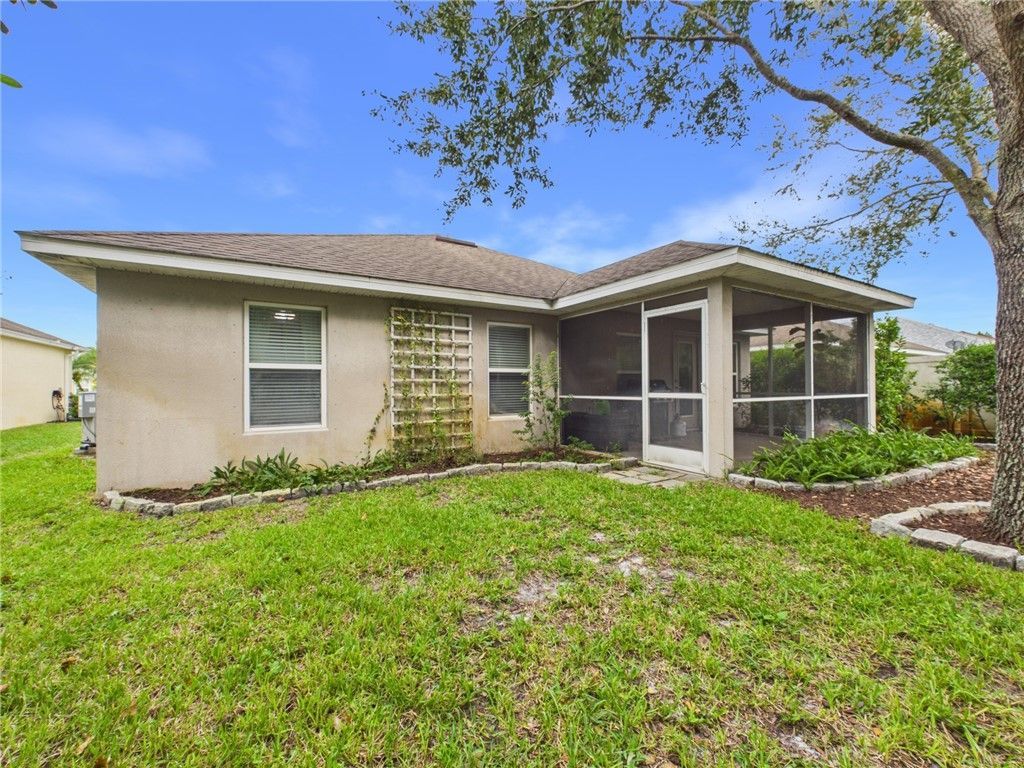 142 Briarcliff Circle, Sebastian, FL 32958 Photo