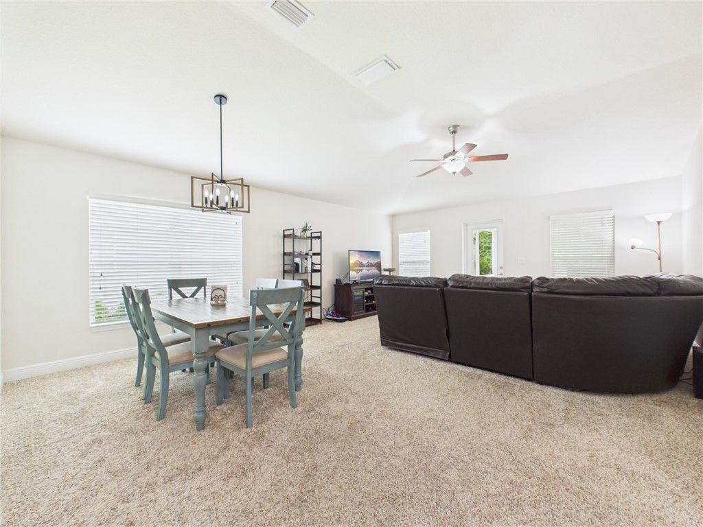 142 Briarcliff Circle, Sebastian, FL 32958 Photo