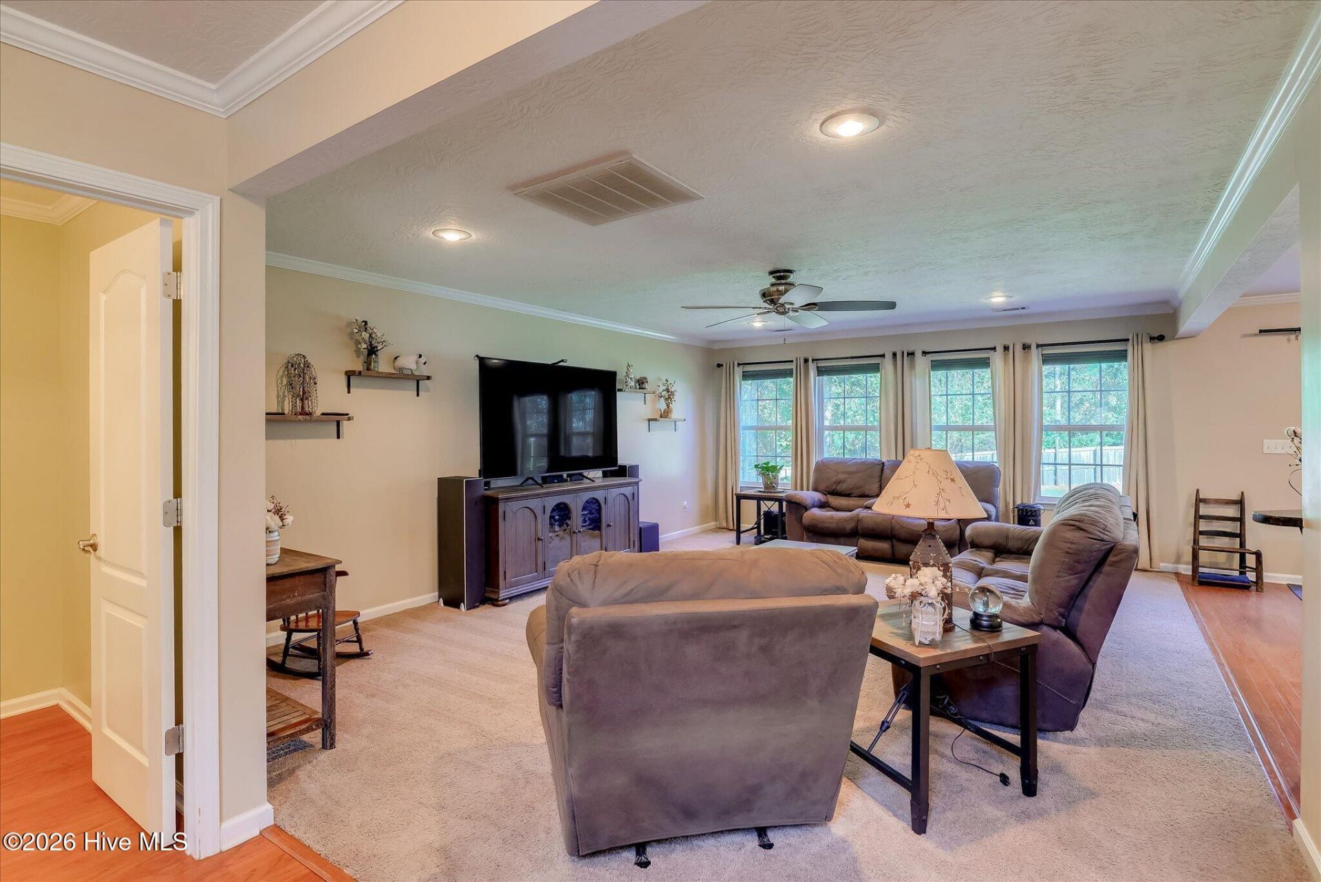 3162 Chamomile Court Photo 8