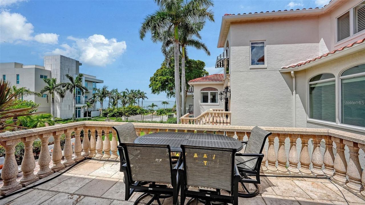 1023 Tocobaga Lane, Sarasota, FL 34236 Photo