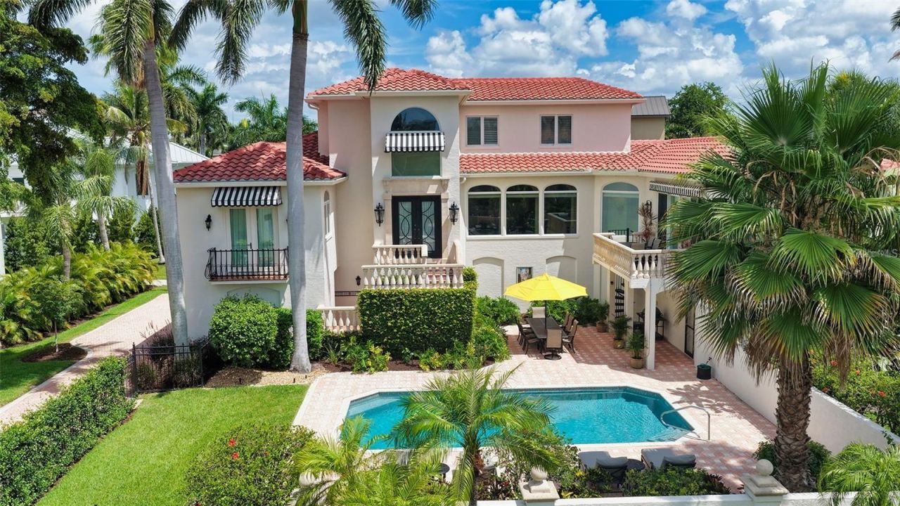 1023 Tocobaga Lane, Sarasota, FL 34236 Photo