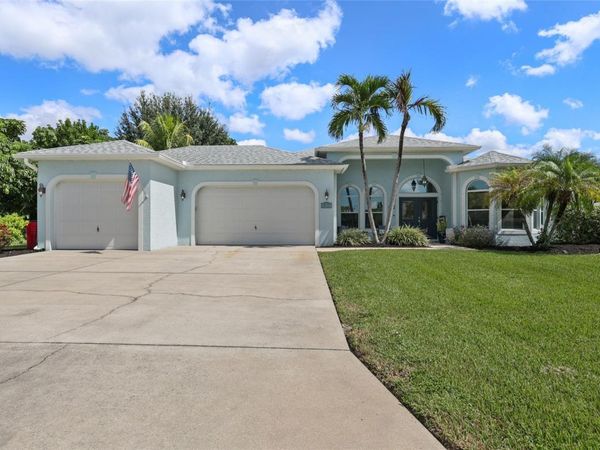 4111 SE 10TH PLACE , CAPE CORAL, FL 33904