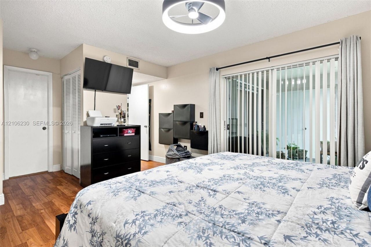 8590 SW 212th St , Unit 207, Cutler Bay, FL 33189 Photo