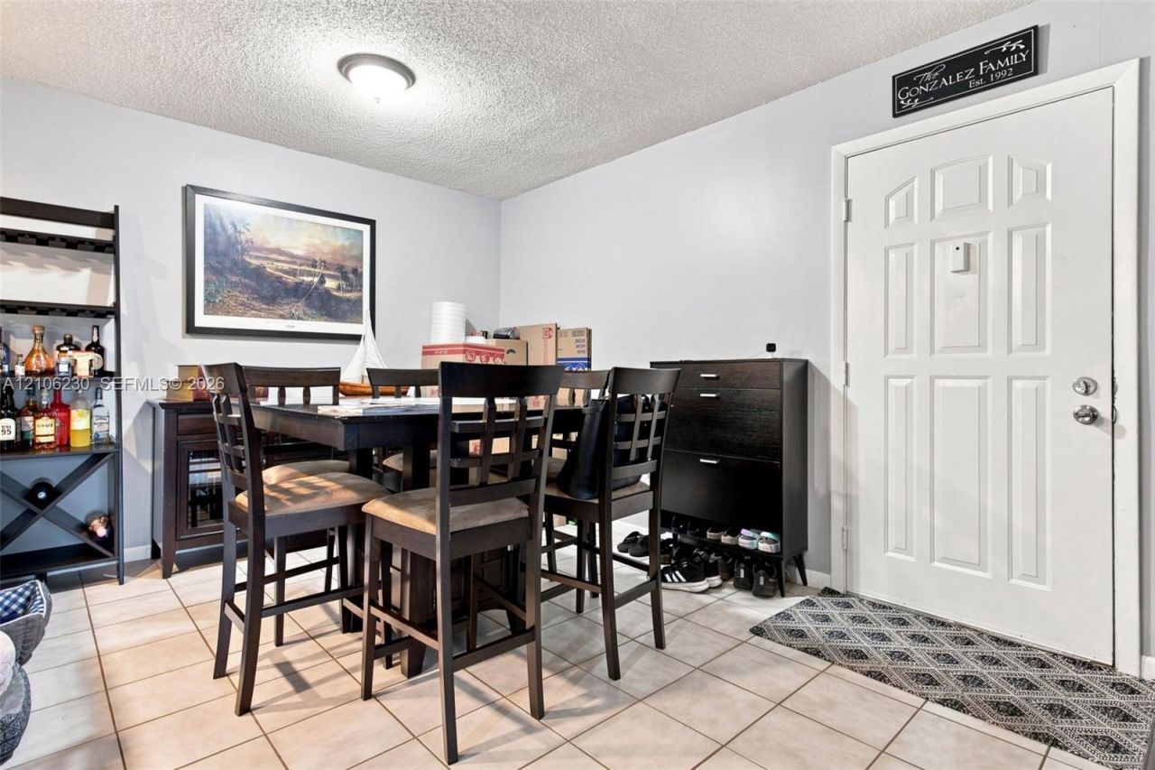 8590 SW 212th St , Unit 207, Cutler Bay, FL 33189 Photo