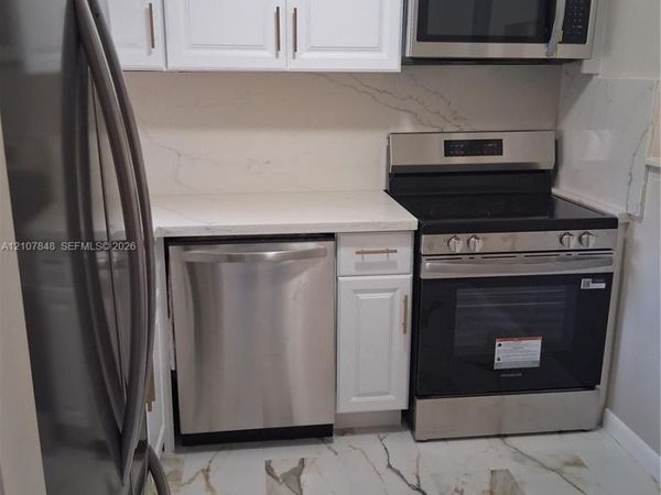 9750 Sunrise Lakes Blvd , Unit 106, Sunrise, FL 33322