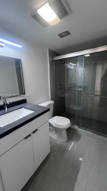 9682 Fontainebleau Blvd, Unit 709, Miami, FL 33172 Photo