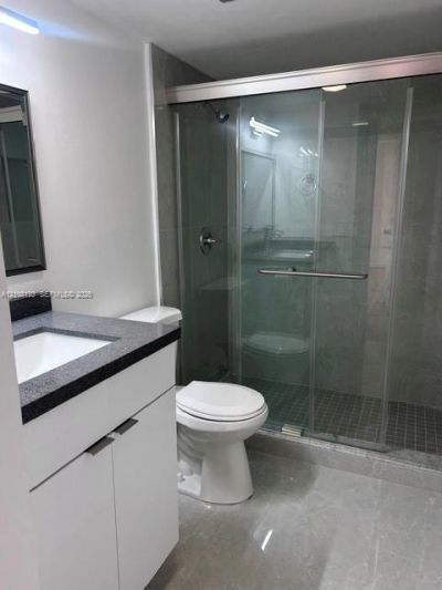 9682 Fontainebleau Blvd, Unit 709, Miami, FL 33172 Photo