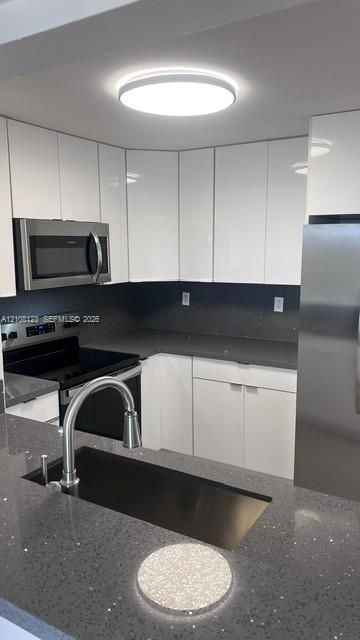 9682 Fontainebleau Blvd, Unit 709, Miami, FL 33172 Photo