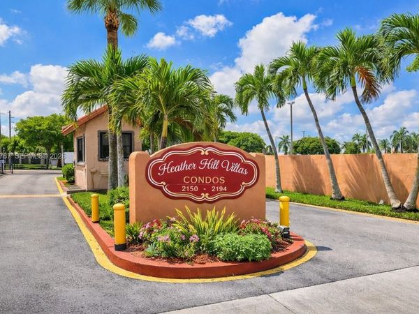 2190 W 60th St , Unit 21201, Hialeah, FL 33016