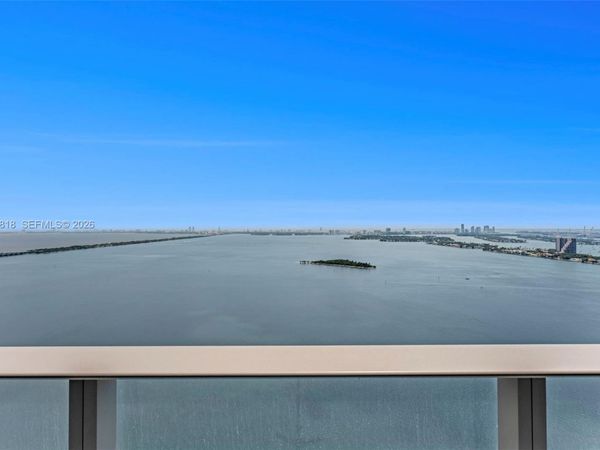 700 NE 24th St , Unit 3706, Miami, FL 33137