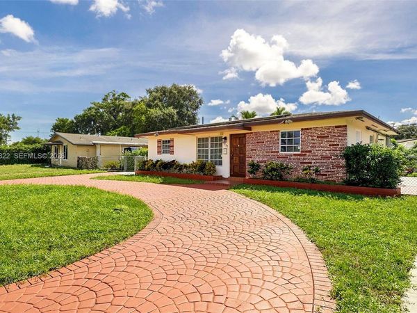6838 SW 22nd Ct , Miramar, FL 33023