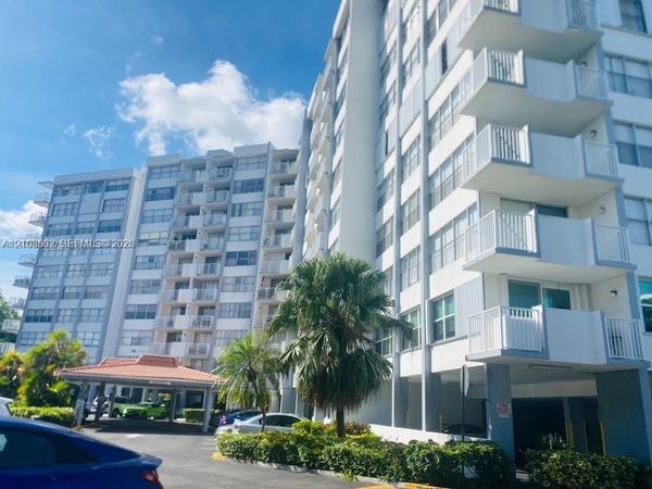 1300 NE Miami Gardens Dr , Unit 1018E, Miami, FL 33179