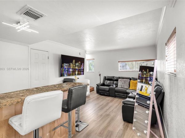 5611 W 25th Ct , Unit 21-A, Hialeah, FL 33016