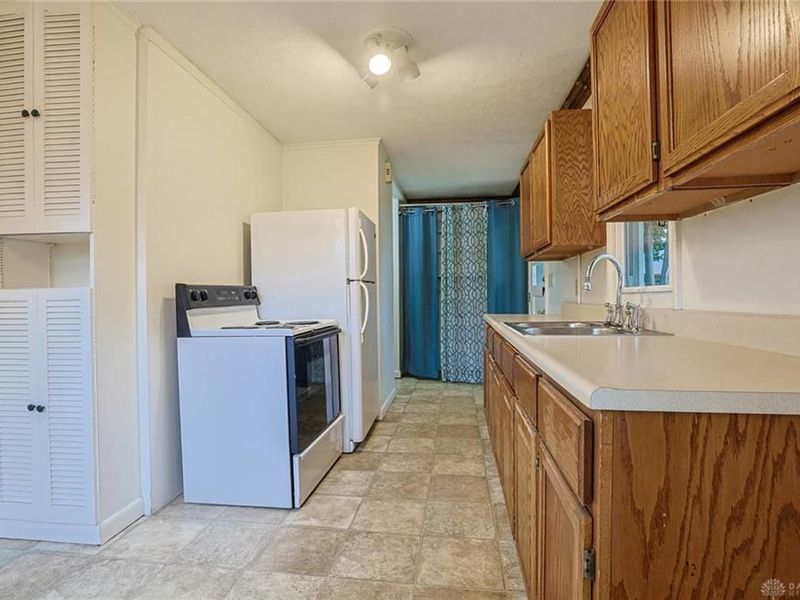 2112 Colton Drive, Kettering, OH 45420 Photo 5
