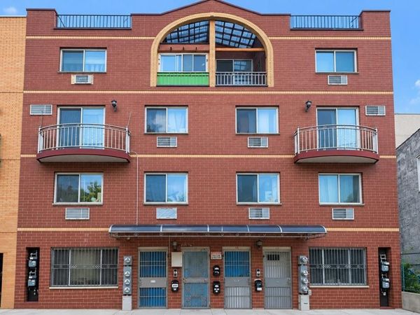 4177 SUMMIT, Flushing, NY 11355