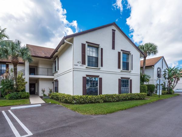 3383 Jog Park Drive, Unit 4324, Greenacres, FL 33467