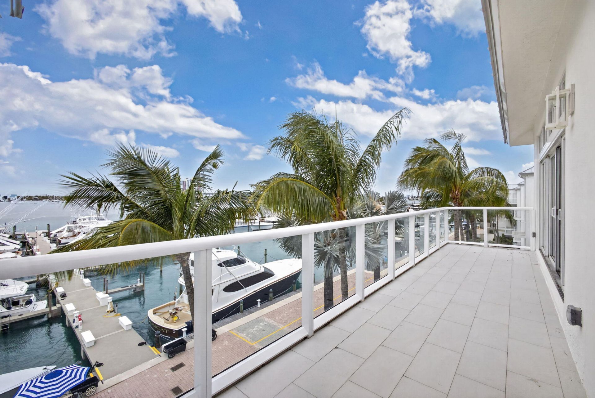 184 Lake Drive, Unit 4102, Palm Beach Shores, FL 33404 Photo