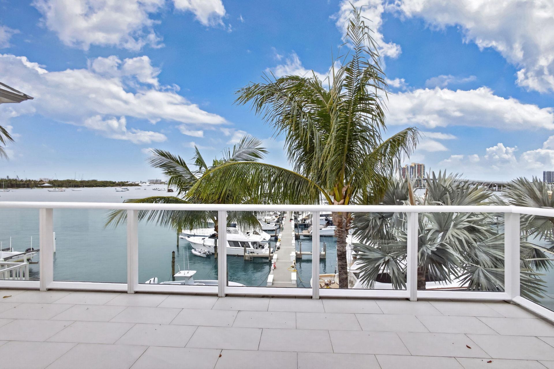 184 Lake Drive, Unit 4102, Palm Beach Shores, FL 33404 Photo