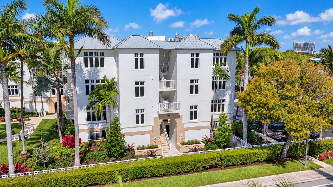 184 Lake Drive, Unit 4102, Palm Beach Shores, FL 33404 Photo
