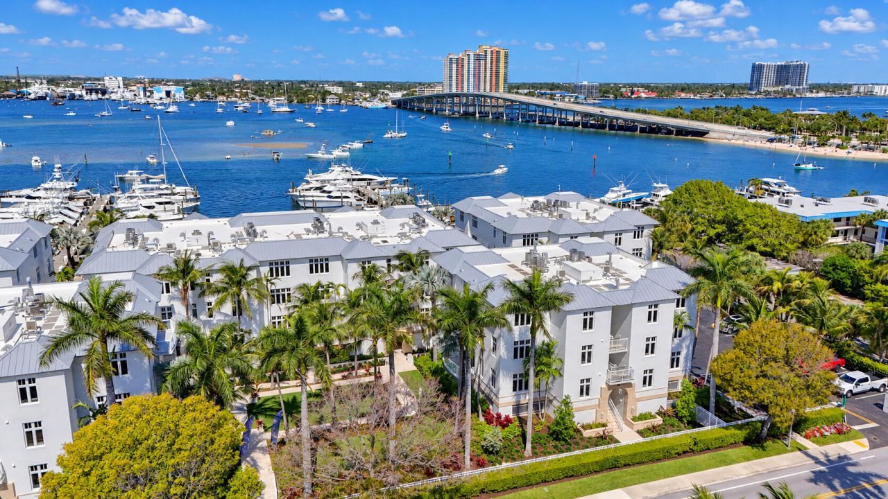 184 Lake Drive, Unit 4102, Palm Beach Shores, FL 33404 Photo