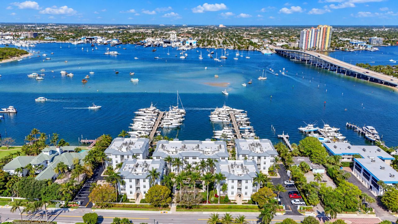 184 Lake Drive, Unit 4102, Palm Beach Shores, FL 33404 Photo