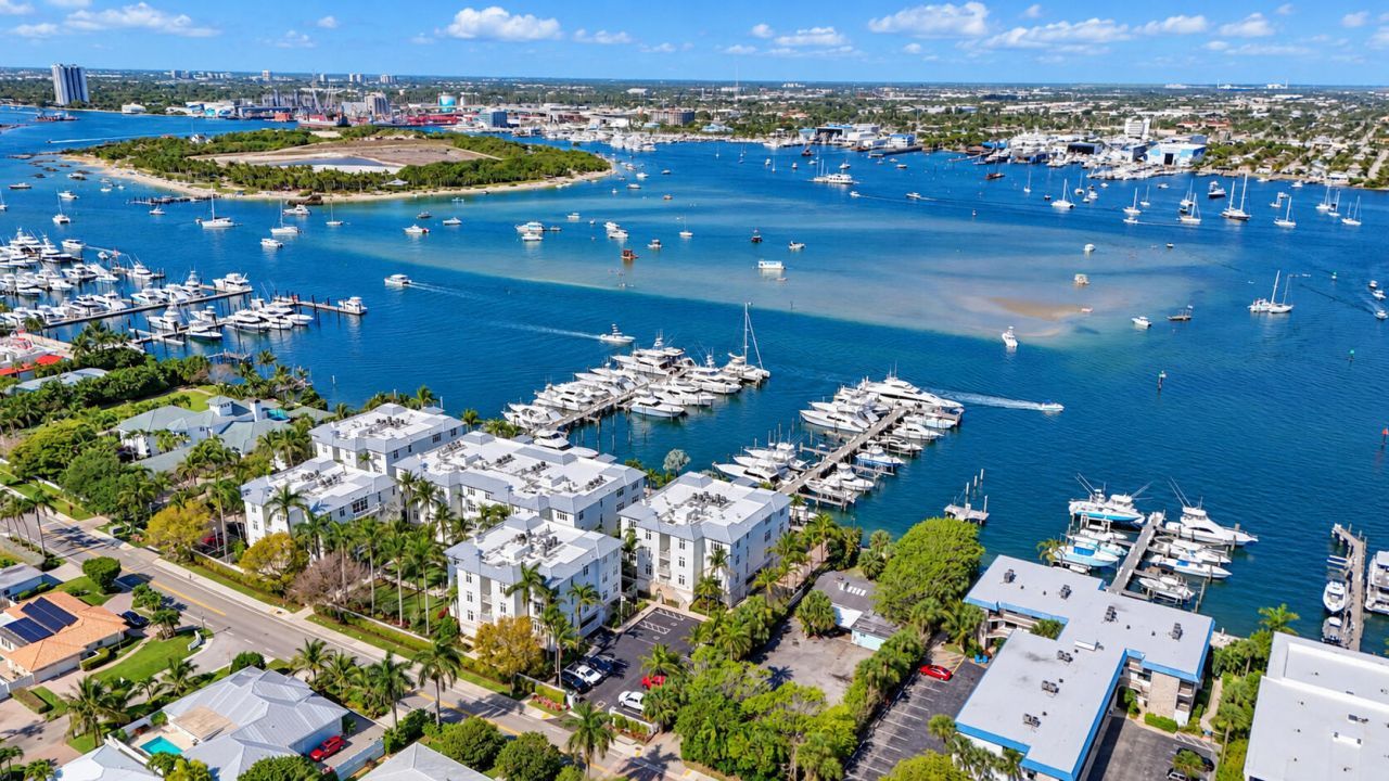 184 Lake Drive, Unit 4102, Palm Beach Shores, FL 33404 Photo