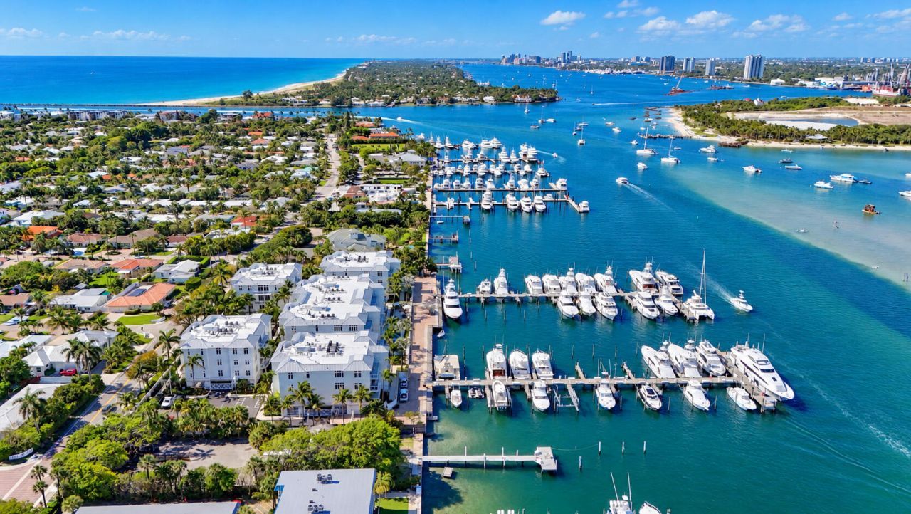 184 Lake Drive, Unit 4102, Palm Beach Shores, FL 33404 Photo