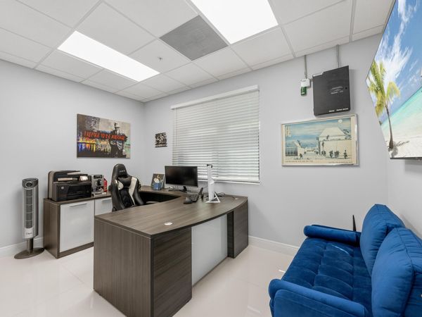 9200 BELVEDERE Road, Unit 207, Royal Palm Beach, FL 00000