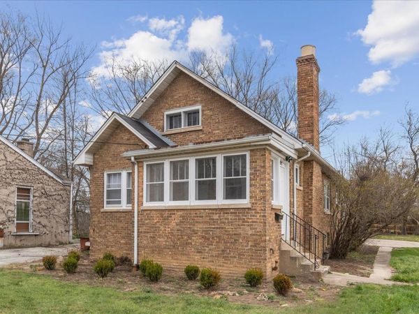 107 Happ Road , Northfield, IL 60093