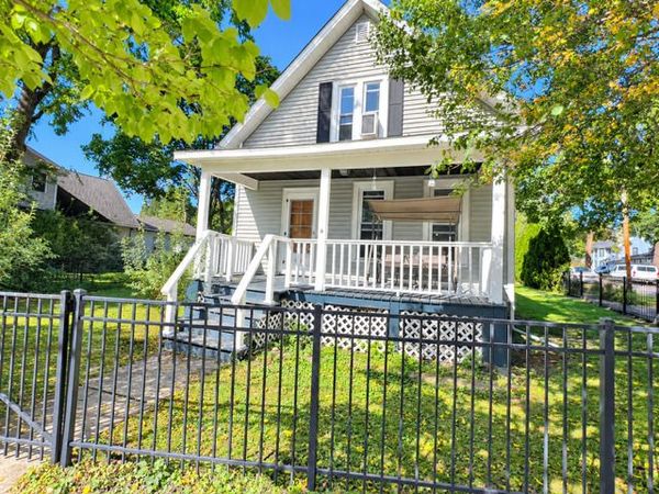952 Larkin Avenue , Elgin, IL 60123