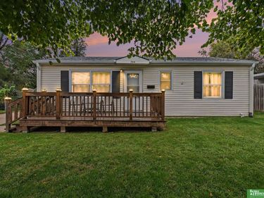 7514 Diane Court, La Vista, NE 68128