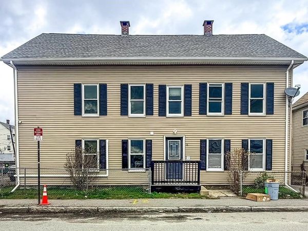 18 Ellsworth St, Unit 1, Worcester, MA 01610