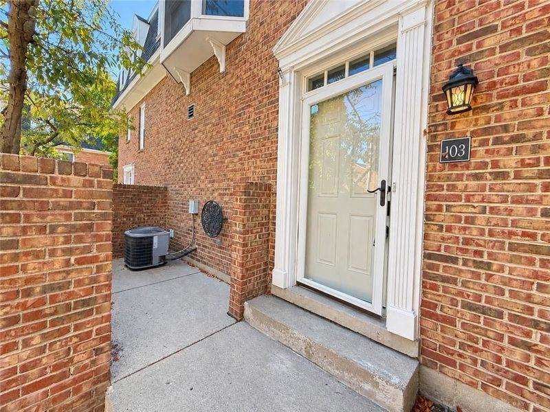 103 Cooper Place, Dayton, OH 45402 Photo 2