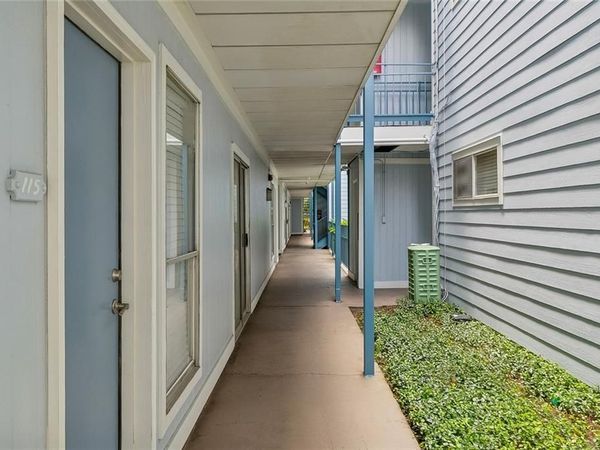 318 LAKE MARINA Drive , Unit 115, New Orleans, LA 70124