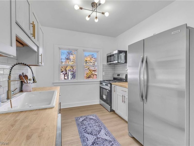 3289 Silsby Road, Cleveland Heights, OH 44118 Photo 11