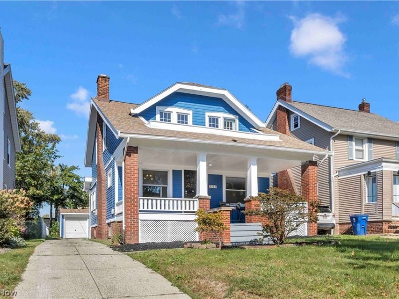 3289 Silsby Road, Cleveland Heights, OH 44118 Photo 2