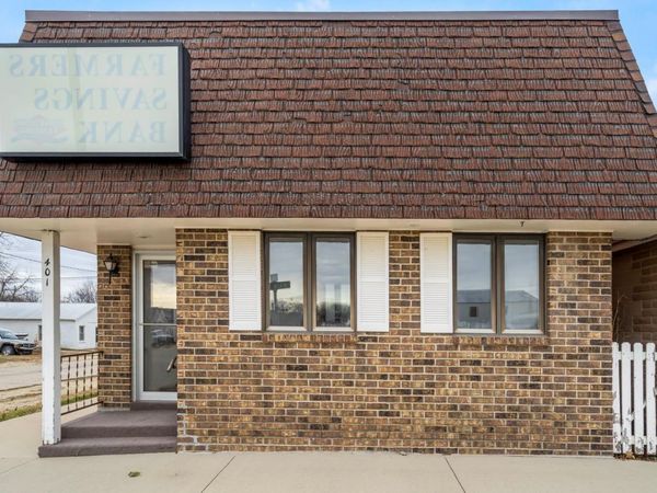 401 Main Street , Aurora, IA 50607