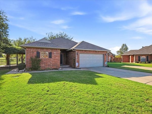 11528 NW 117th Court, Yukon, OK 73099