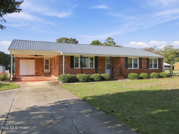 2623 Pauls Path Road , Kinston, NC 28504