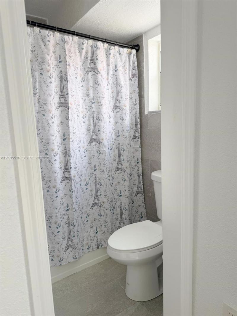 6570 SW 12th St , Unit 7-6570, West Miami, FL 33144 Photo