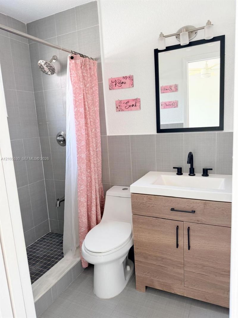 6570 SW 12th St , Unit 7-6570, West Miami, FL 33144 Photo