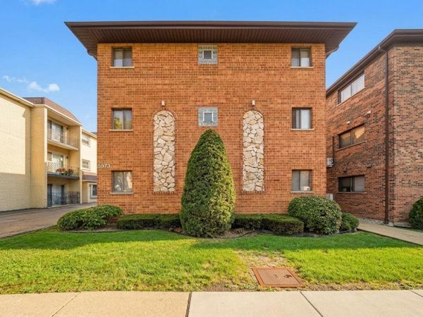 5973 N NORTHWEST Highway, Unit 2C, Chicago, IL 60631