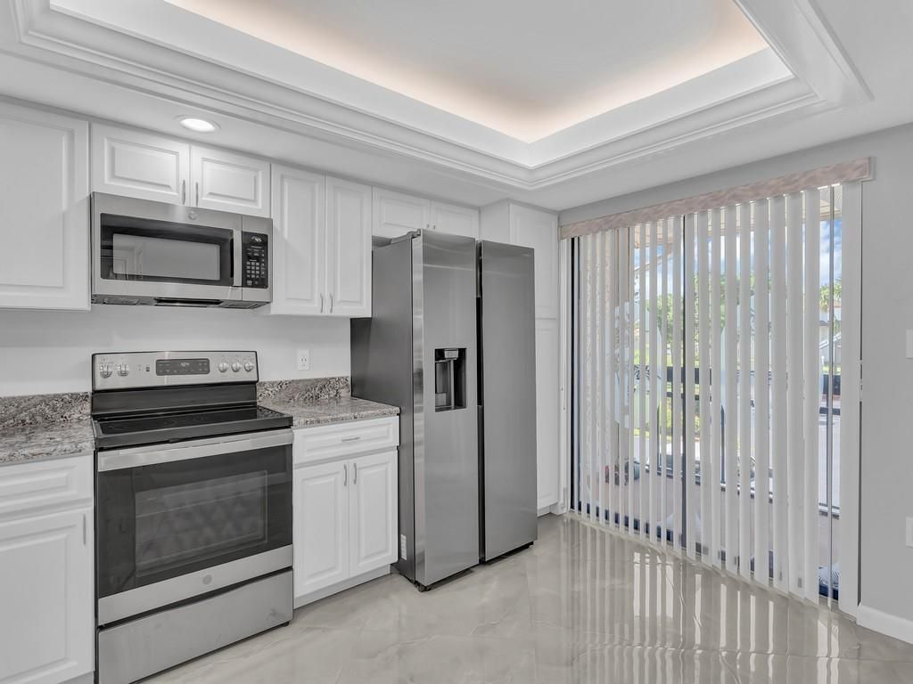 3200 Twin Lakes Terrace, Unit 202, Fort Pierce, FL 34951 Photo