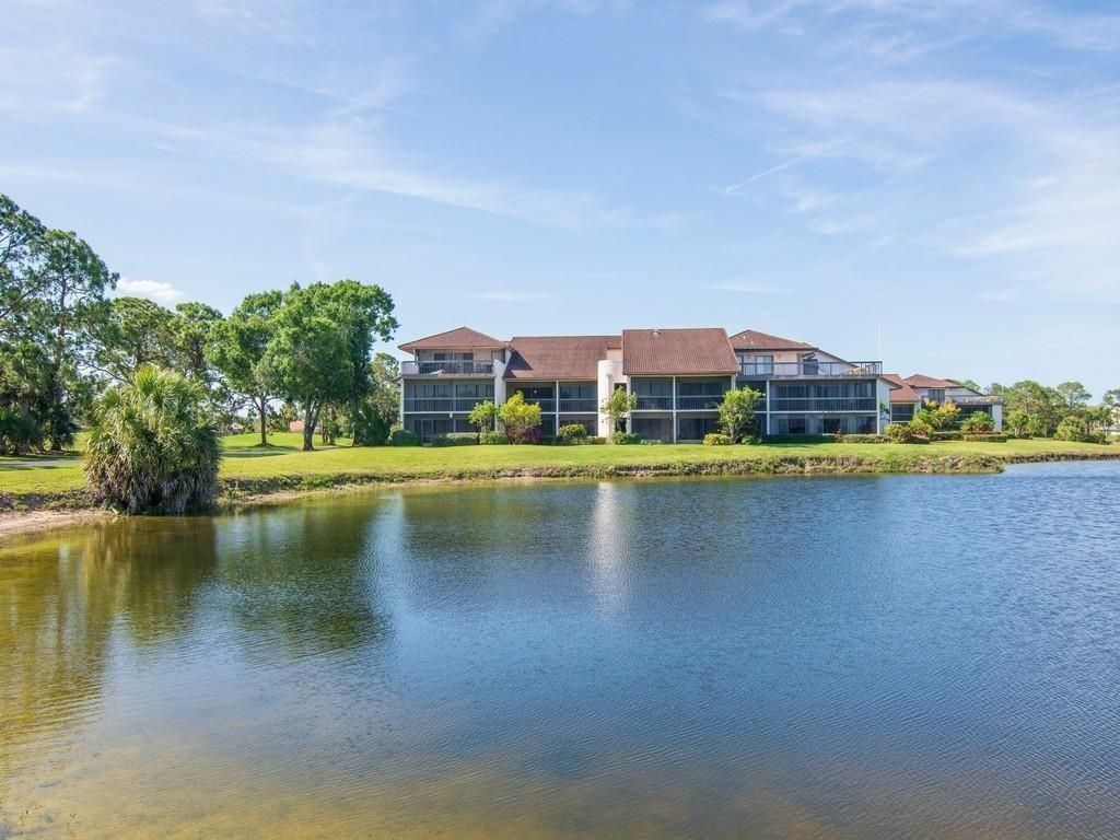 3200 Twin Lakes Terrace, Unit 202, Fort Pierce, FL 34951 Photo