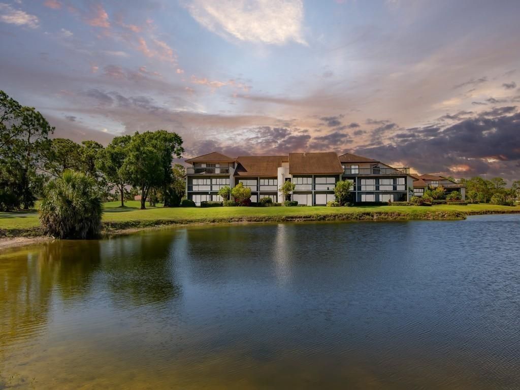 3200 Twin Lakes Terrace, Unit 202, Fort Pierce, FL 34951 Photo