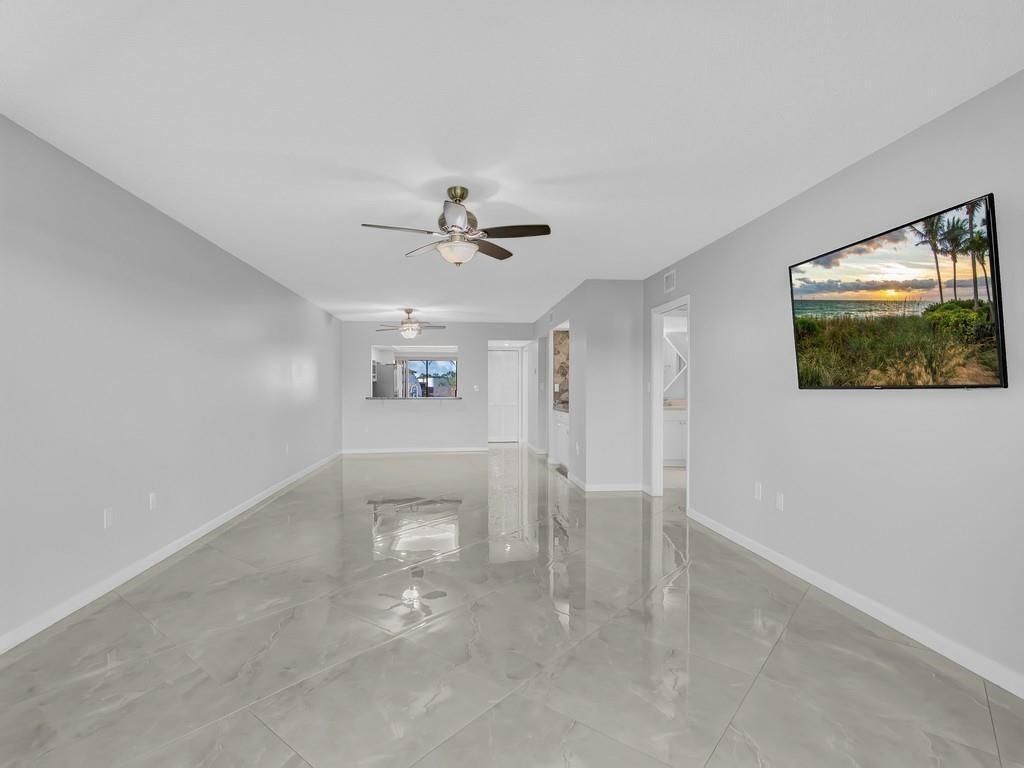 3200 Twin Lakes Terrace, Unit 202, Fort Pierce, FL 34951 Photo