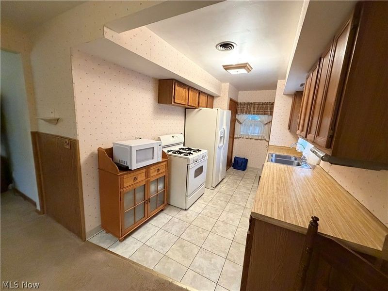 1501 Gypsy Lane, Niles, OH 44446 Photo 10