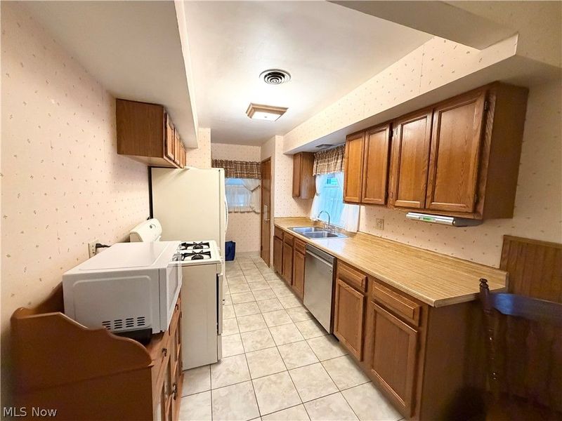 1501 Gypsy Lane, Niles, OH 44446 Photo 9