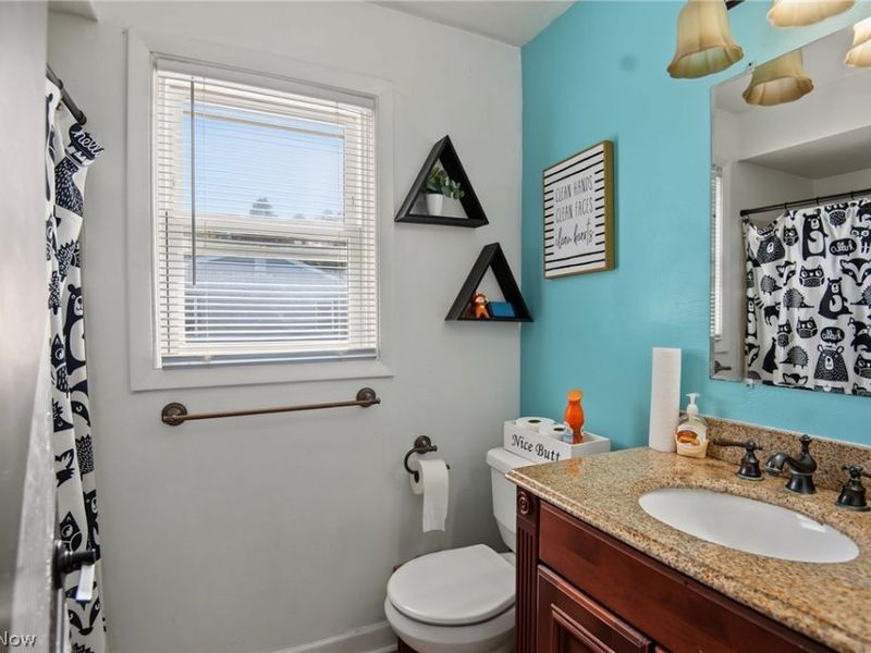 2426 Wilshire Drive, Cortland, OH 44410 Photo 14