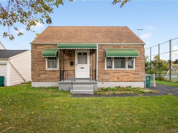 3 Review Place , Buffalo, NY 14207